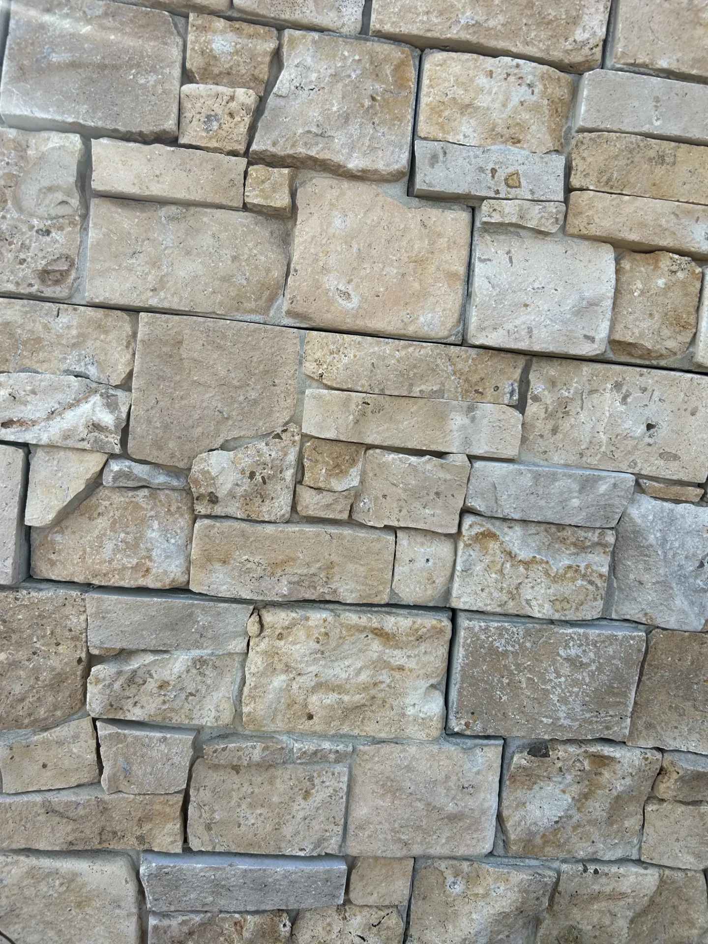 [PPAR615] PAREMENT NATUREL Luberon 60x20 ép 35-50mm (0.11m²)
